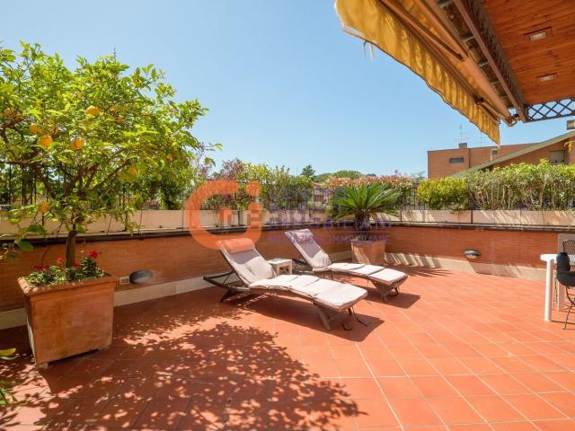Appartamento in vendita di 225 m² in Via Adolfo Gandiglio