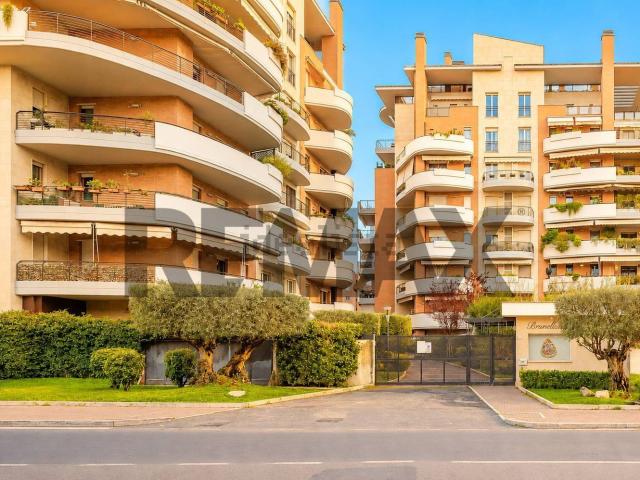 Appartamento in vendita di 225 m² in Via Dario Niccodemi