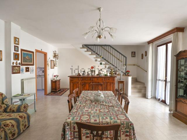 Appartamento in vendita di 225 m² in Via dell&apos Azzurrite, 50