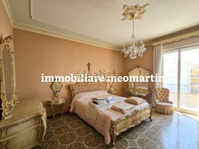 Appartamento in vendita di 225 m² in Via Fratelli Amato