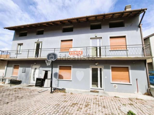 Appartamento in vendita di 225 m² in Via Liberazione, 26