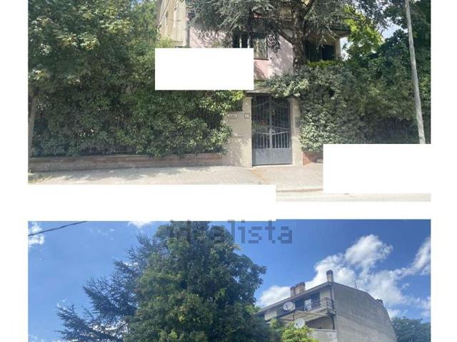 Appartamento in vendita di 225 m² in Via Monte Velino, 73