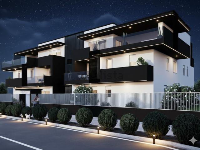 Appartamento in vendita di 225 m² in Via Sant&apos Elena Imperatrice