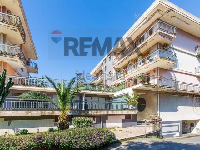 Appartamento in vendita di 225 m² in Via Santi Bonaccorsi, 6