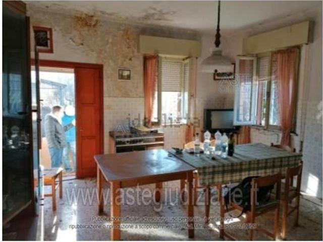 Appartamento in vendita di 225 m² in Via Pedaneta, 55