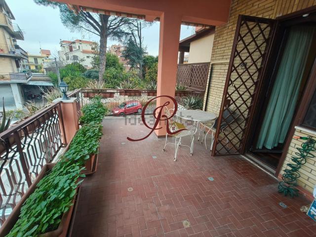Appartamento in vendita di 225 m² in Via Robbio, 90