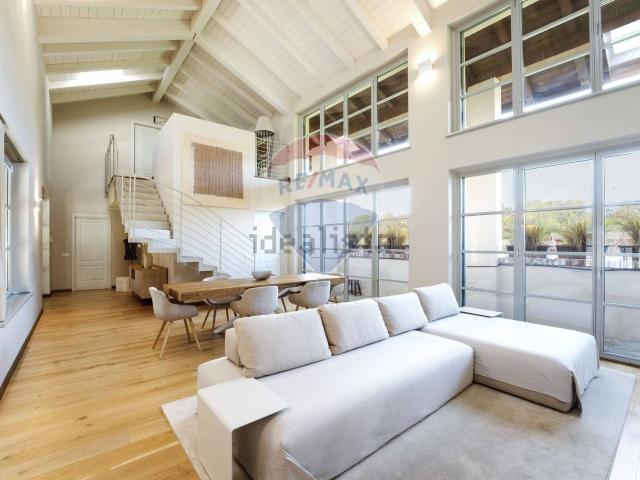 Appartamento in vendita di 225 m² in Via Roma, 60
