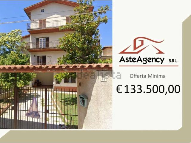 Appartamento in vendita di 225 m² in Via Tagliamento, 68