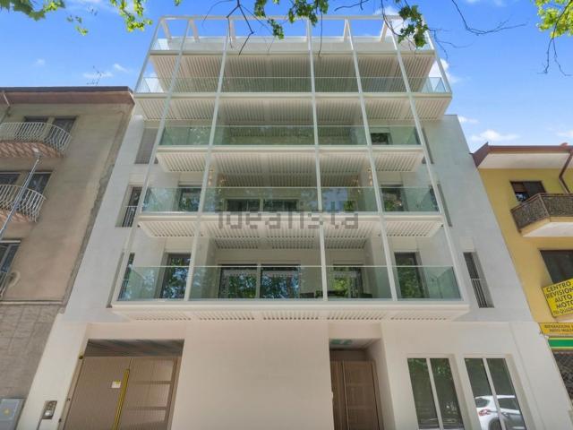 Appartamento in vendita di 225 m² in Viale Buonarroti, 18
