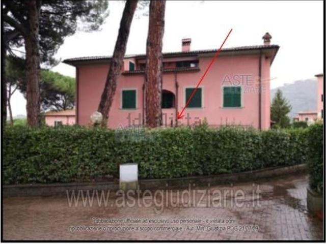 Appartamento in vendita di 225 m² in Viale del Vergaiolo, 16