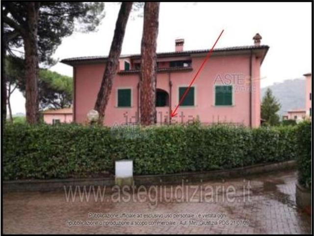 Appartamento in vendita di 225 m² in Viale del Vergaiolo, 16