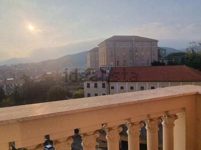 Appartamento in vendita di 226 m² in Via Beato Formica