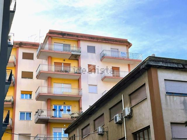 Appartamento in vendita di 226 m² in Via Dante Alighieri, 15