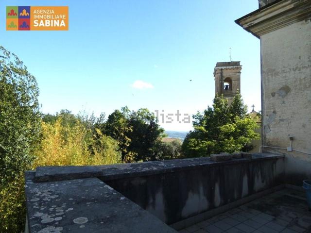 Appartamento in vendita di 226 m² in Via Luigi Angelini, 3