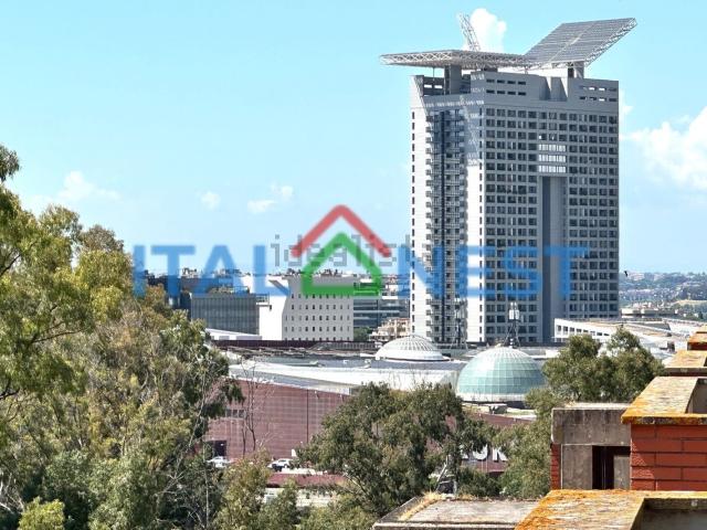 Appartamento in vendita di 226 m² in Via Mauriac