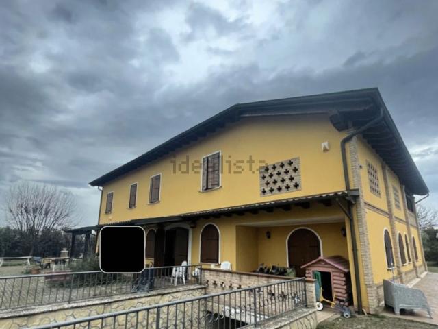 Appartamento in vendita di 226 m² in Via Silla Dè Longhi, 4