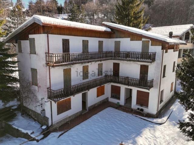 Appartamento in vendita di 226 m² in Frazione CALDIROLA