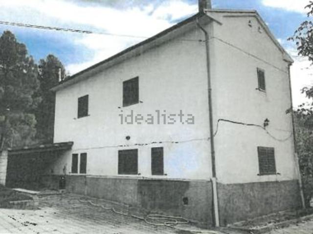 Appartamento in vendita di 227 m² in Via Capodacqua