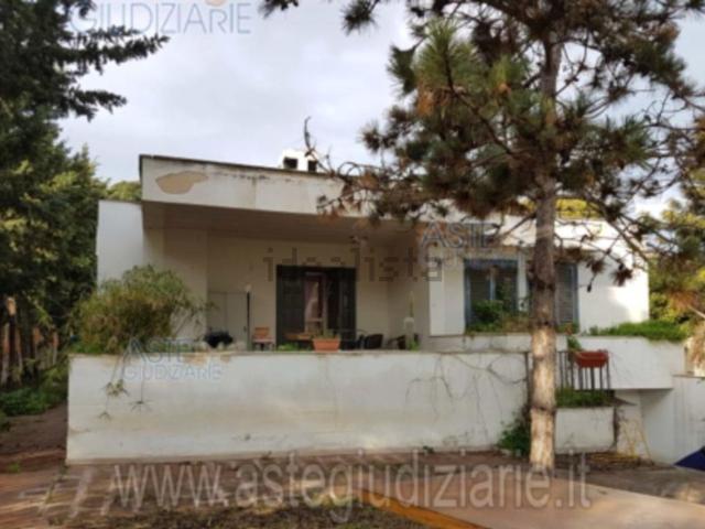 Appartamento in vendita di 227 m² in Via Lido Bruno, 34