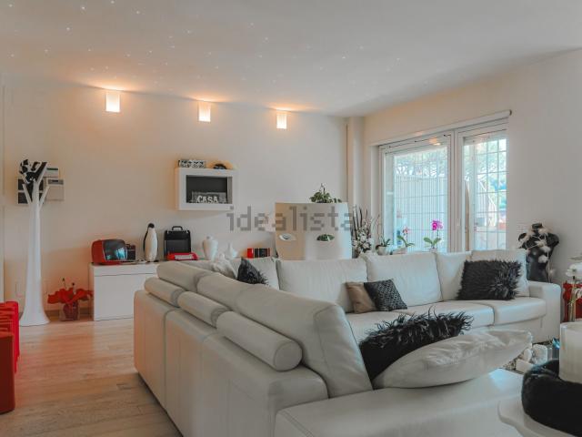Appartamento in vendita di 227 m² in Via Misurina