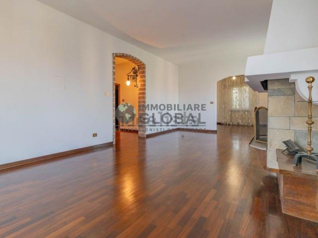 Appartamento in vendita di 227 m² in Via Niccolò Paganini