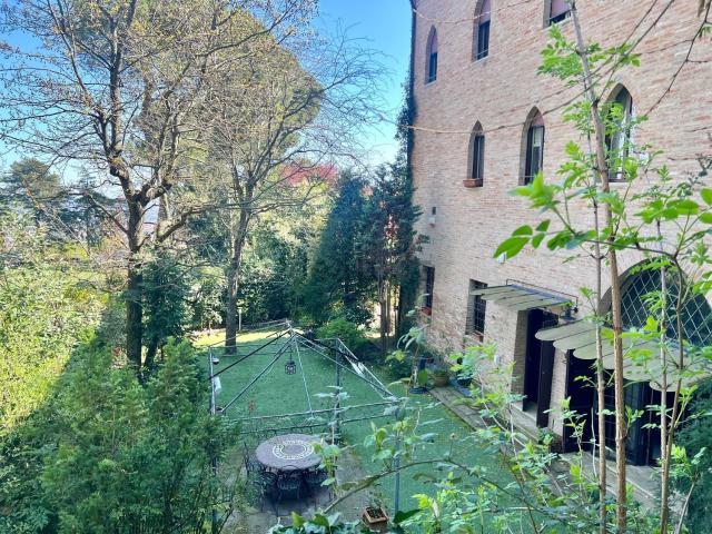 Appartamento in vendita di 227 m² in Via Santa Liberata