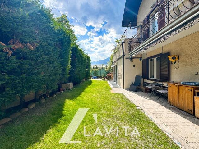 Appartamento in vendita di 227 m² in Via Stazione