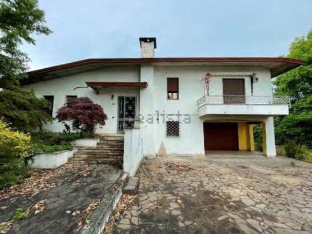 Appartamento in vendita di 227 m² in Via Pastoreria