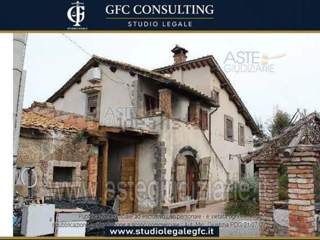 Appartamento in vendita di 227 m² in Strada Statale Cassia