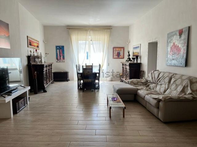 Appartamento in vendita di 228 m² in Via Bruno Buozzi, 8