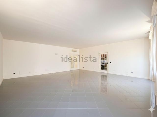 Appartamento in vendita di 228 m² in Via Malpeli