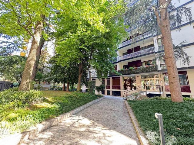 Appartamento in vendita di 228 m² in Via Privata delle Stelline, 2