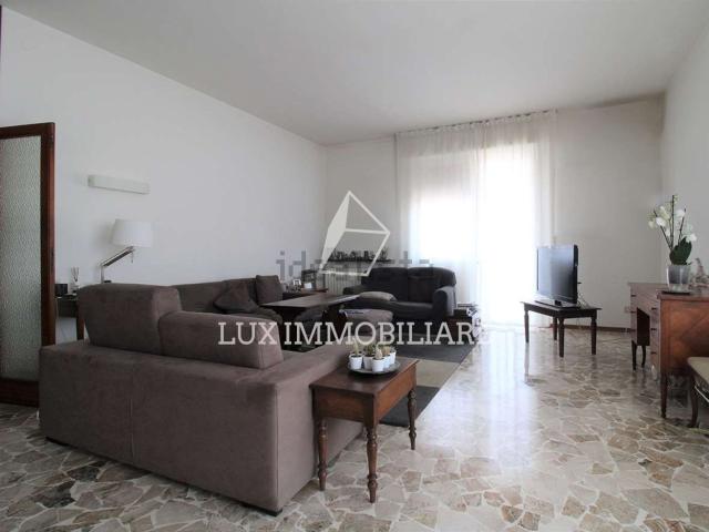 Appartamento in vendita di 228 m² in Viale XX Settembre