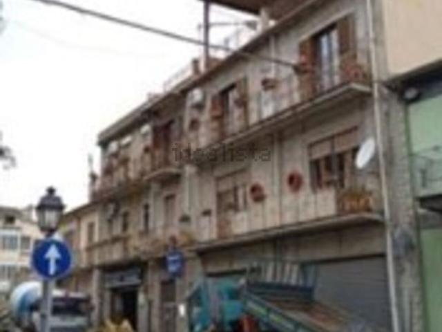 Appartamento in vendita di 229 m² in Via 2 Giugno