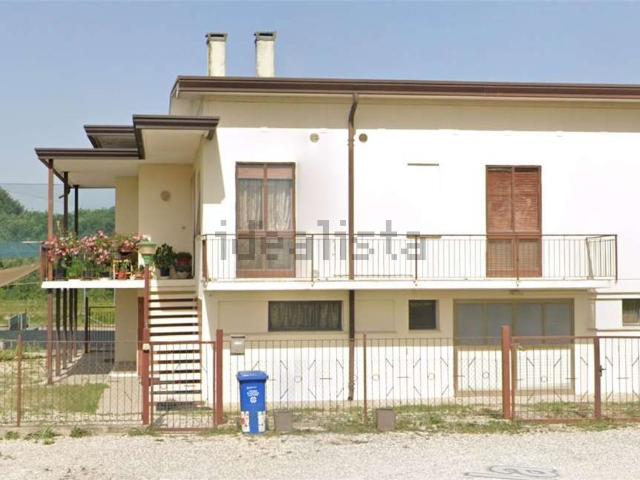 Appartamento in vendita di 229 m² in Via dell&apos Isola