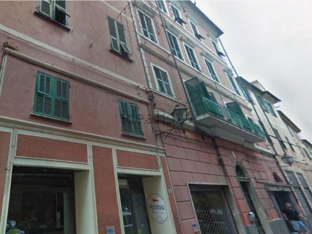 Appartamento in vendita di 229 m² in Via Felice Cascione, 30
