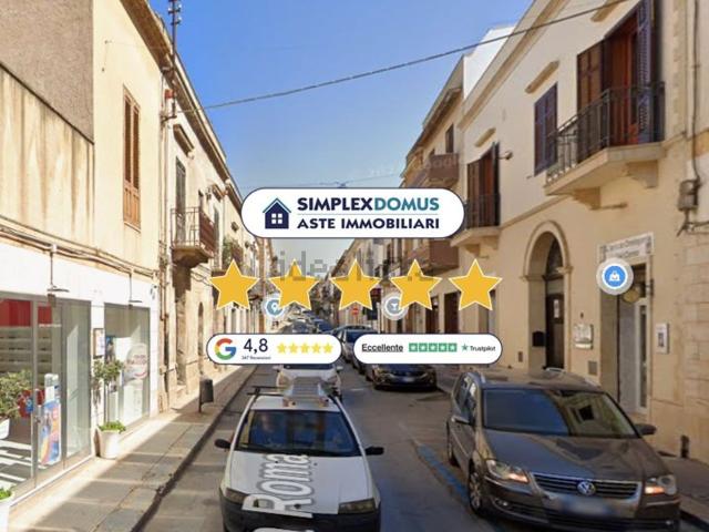 Appartamento in vendita di 229 m² in Via Selinunte
