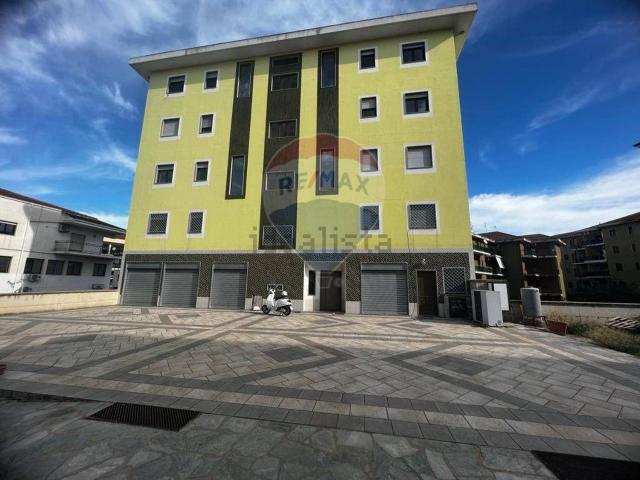 Appartamento in vendita di 229 m² in Piazza Alcide de Gasperi