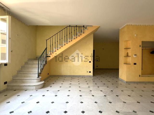 Appartamento in vendita di 229 m² in Piazza de Negri, 5