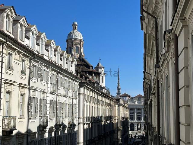 Appartamento in vendita di 230 m² in Via Giuseppe Garibaldi, 13