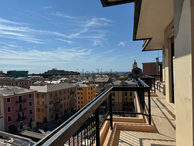 Appartamento in vendita di 230 m² in Via Giuseppe Elia Benza