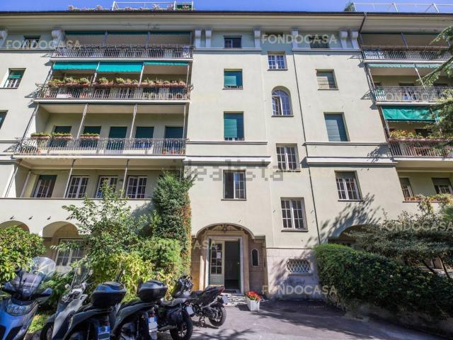 Appartamento in vendita di 230 m² in Via Giordano Bruno