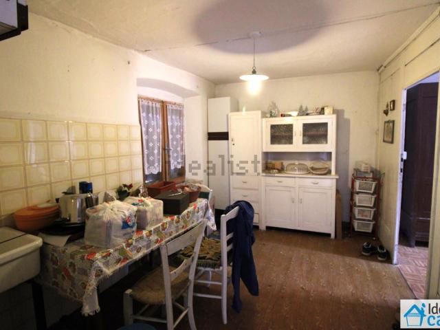 Appartamento in vendita di 230 m² in Via Don Pietro Simion, 3