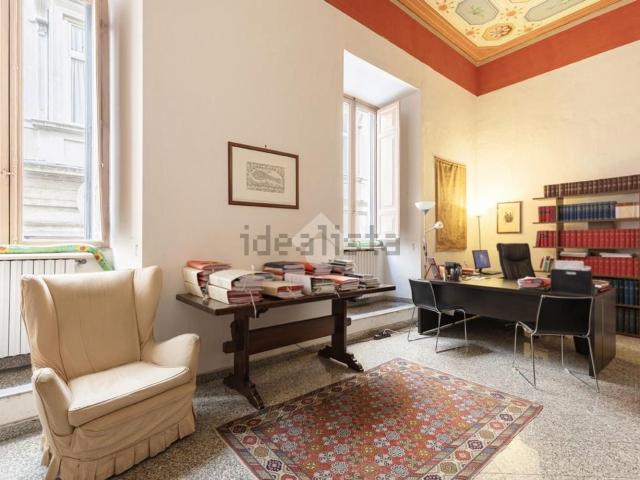 Appartamento in vendita di 230 m² in Via dei Cestari