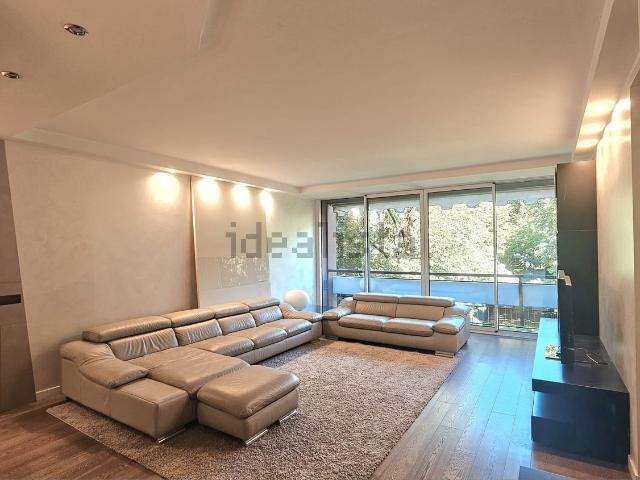 Appartamento in vendita di 230 m² in Via dei Longobardi, 1