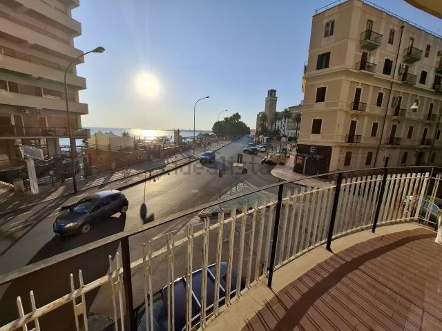 Appartamento in vendita di 230 m² in Via F.Cavallotti, 153