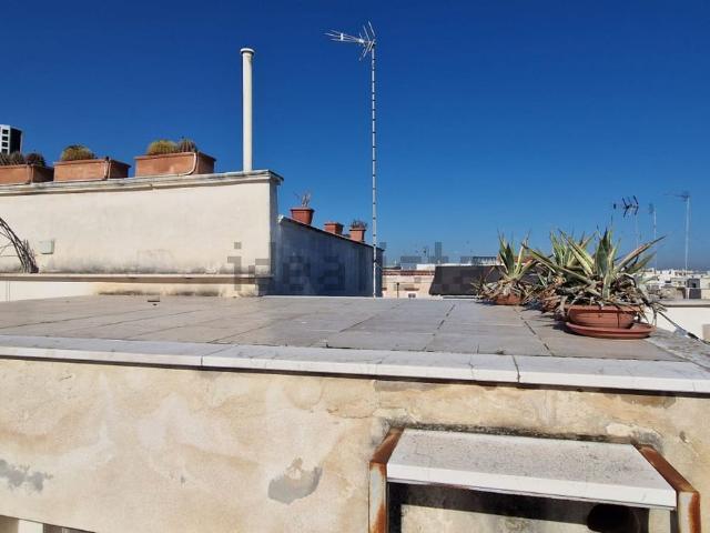 Appartamento in vendita di 230 m² in Via Forges Davanzati