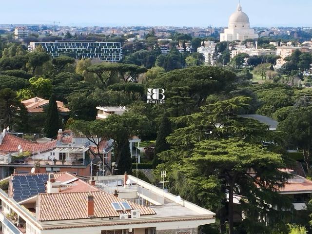 Appartamento in vendita di 230 m² in Via Nairobi