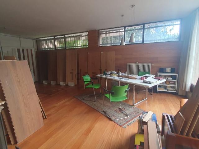 Appartamento in vendita di 230 m² in Via Savonarola, 268