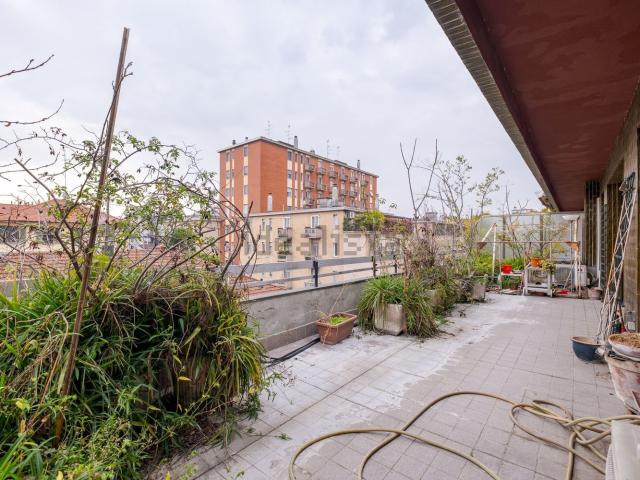 Appartamento in vendita di 230 m² in Via Pietro Pomponazzi, 7